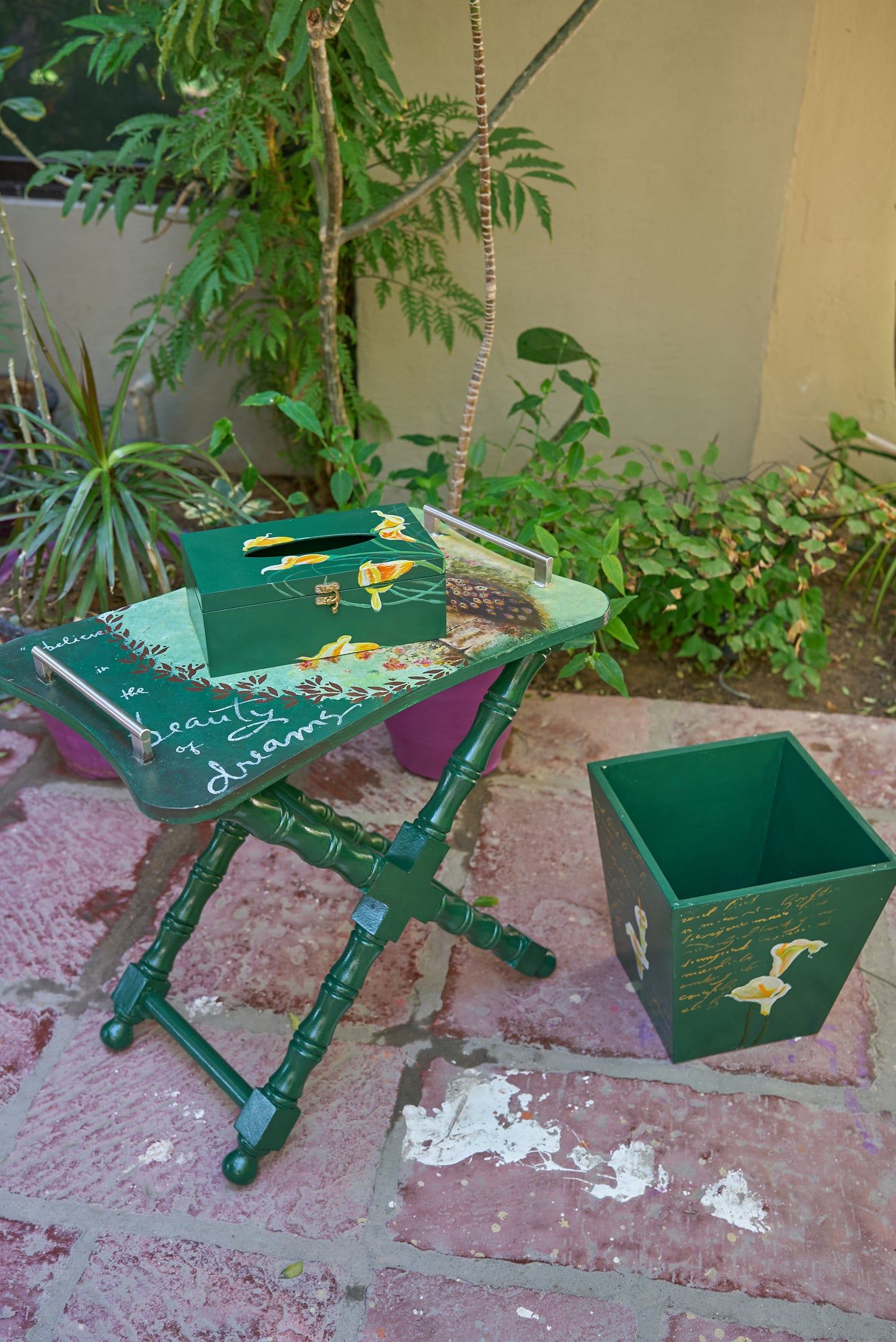Gulzar Box, Forest