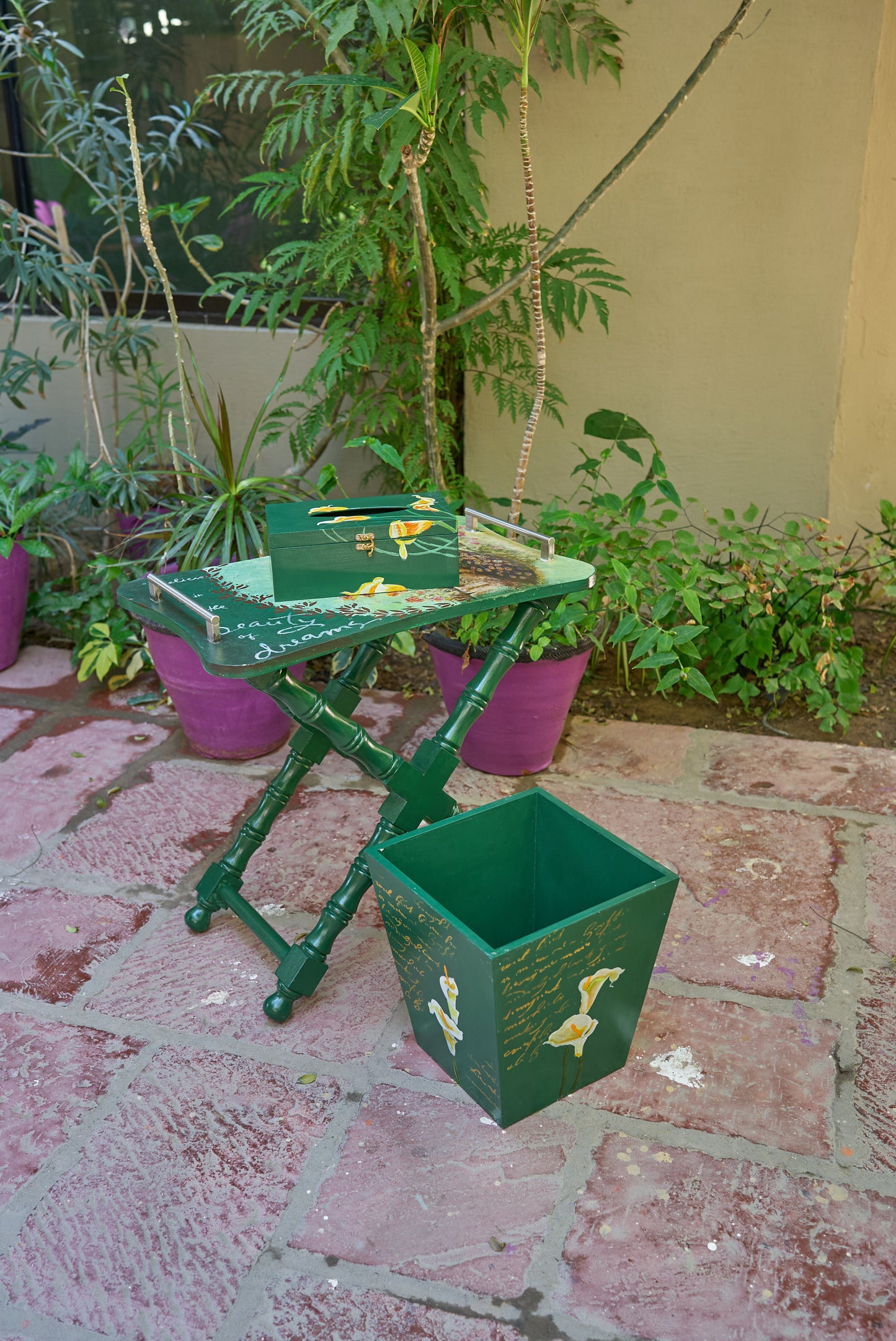 Gulzar Box, Forest