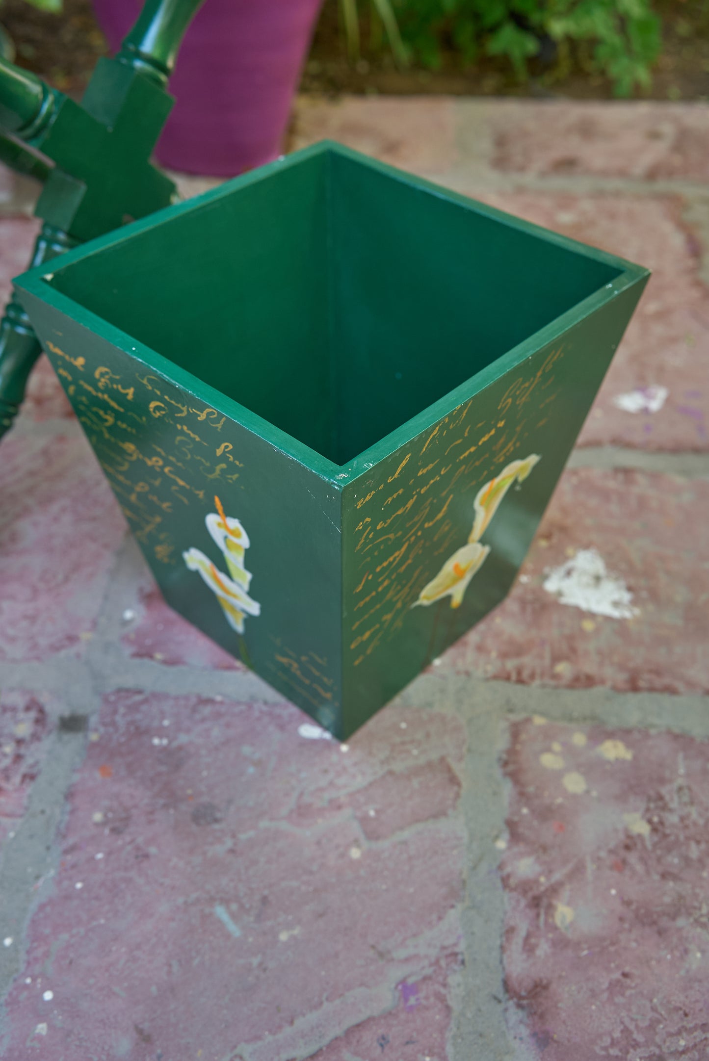 Gulzar Box, Forest