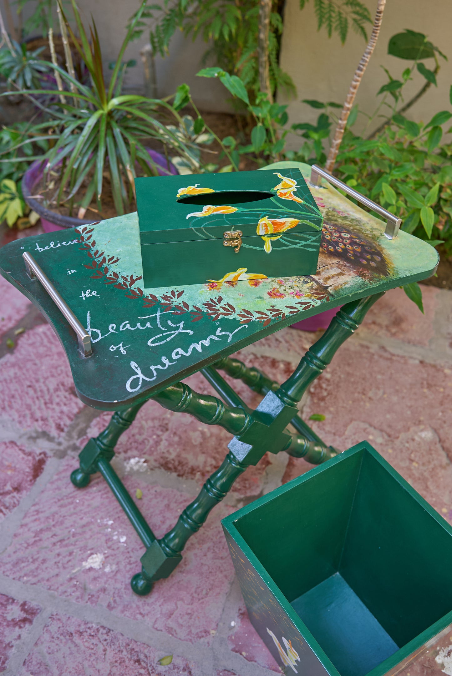 Gulzar Box, Forest