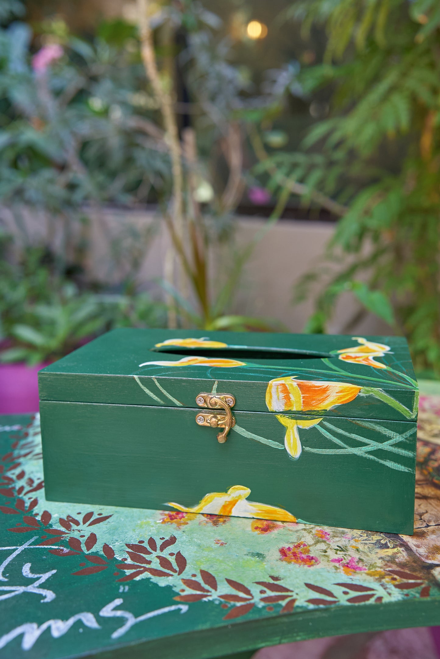 Gulzar Box, Forest