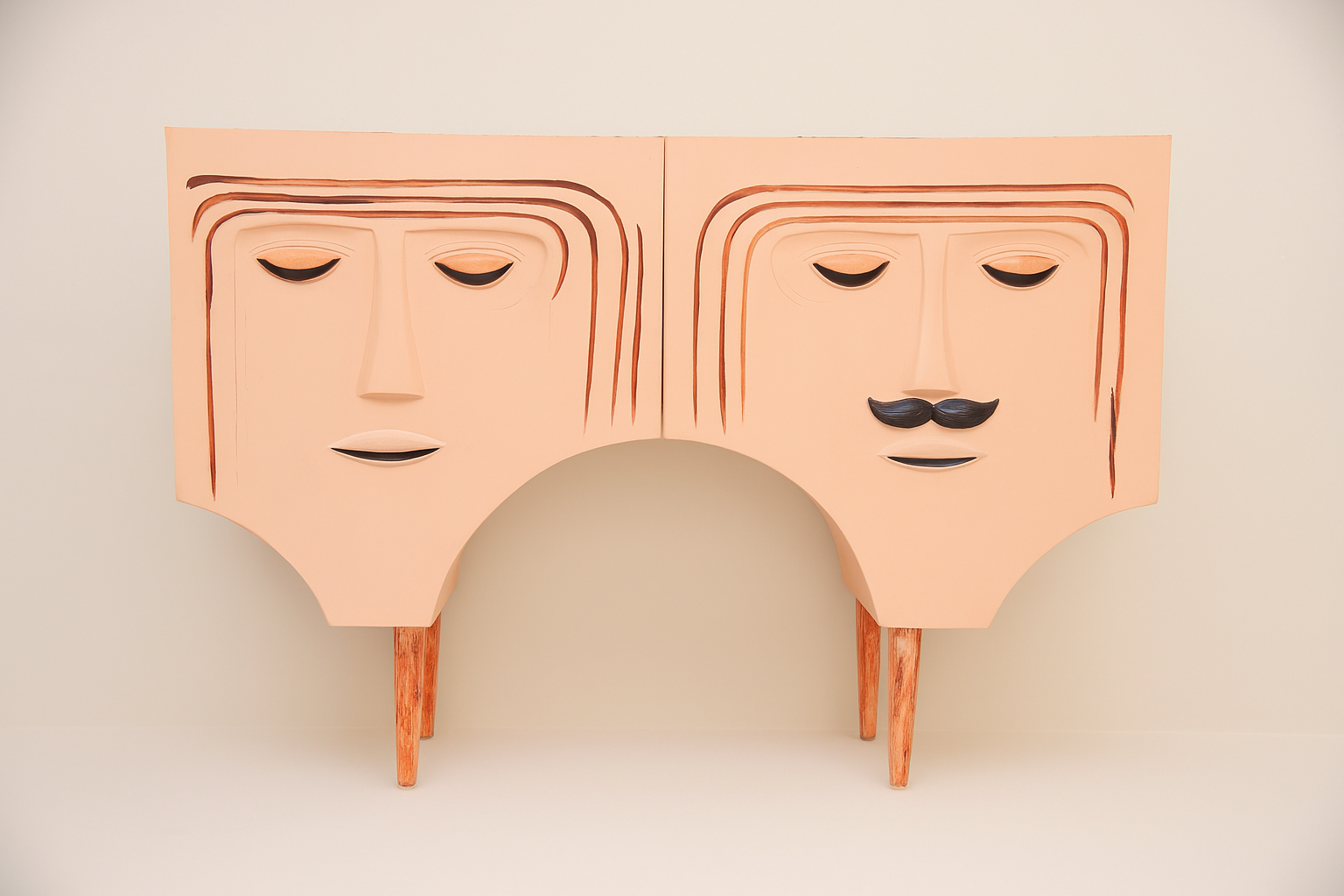 Face abstract Console